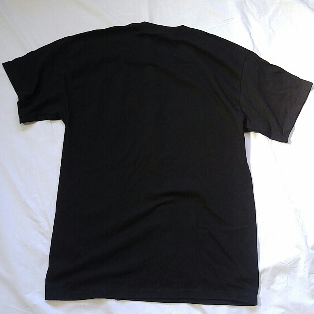 Tee ShIrt - Picture 4 of 4